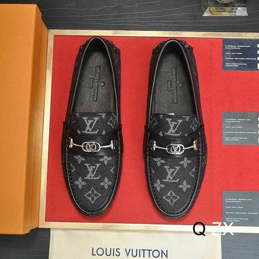 Picture of Louis Vuitton Shoes _SKULVsz38-45ZX017413298